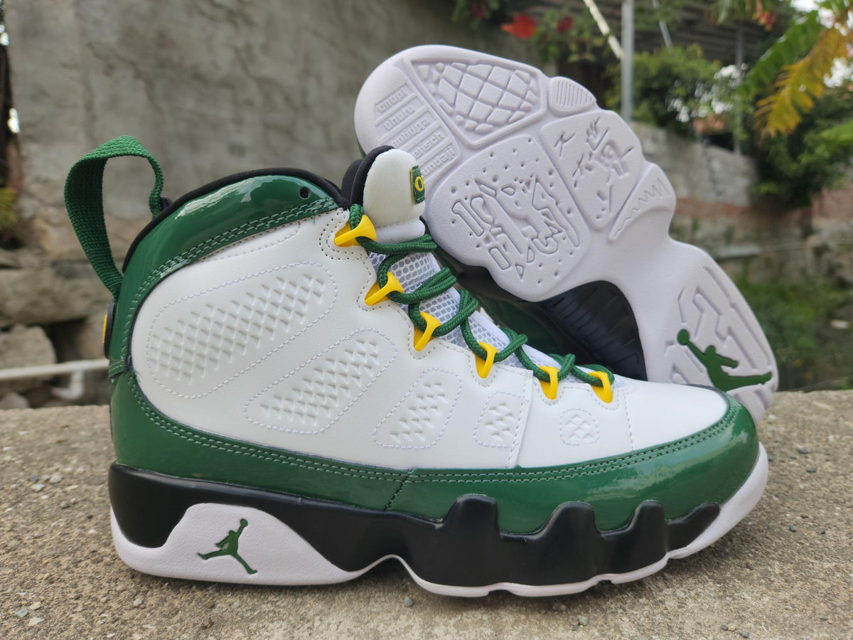 Air Jordan 9 White/Green Sneakers