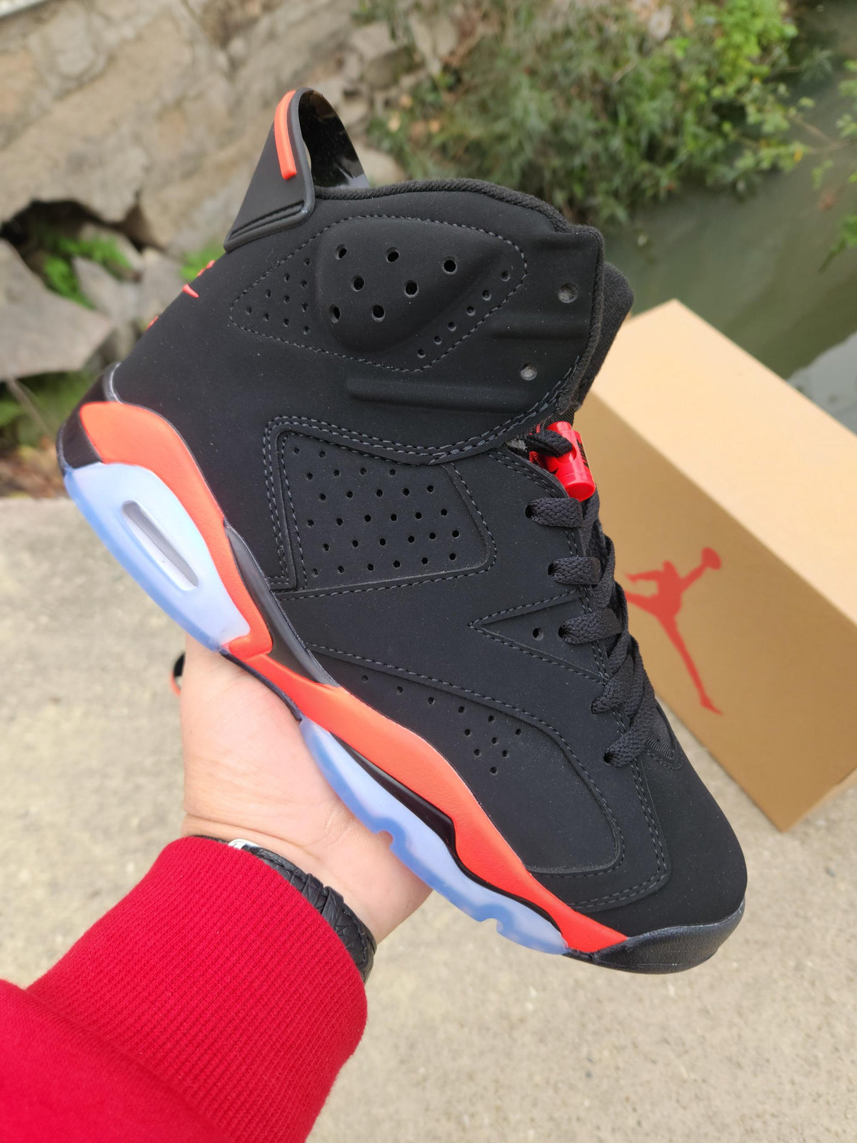 Air Jordan 6 Black/Red Shattered Backboard Sneakers