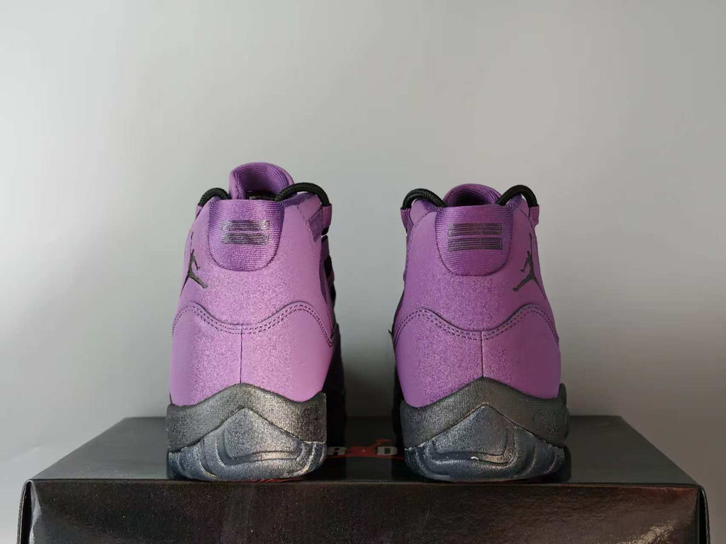 Air Jordan 11 Retro Mojave/Canyon Purple Unisex Sneakers IO8961-553